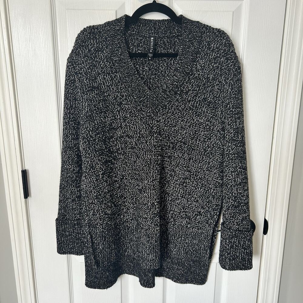 Athleta Women’s M Black Marl Shasta Hi-Low V-Neck Wool Blend Chunky Sweater